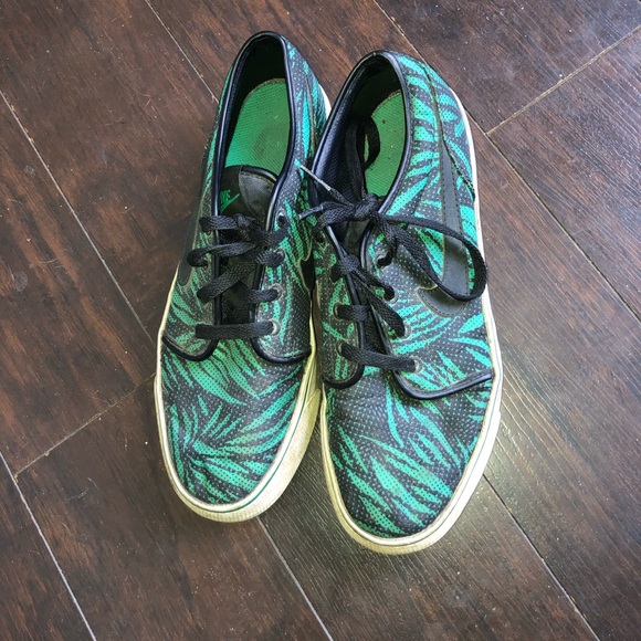 Nike skate shoes - Picture 2 of 4